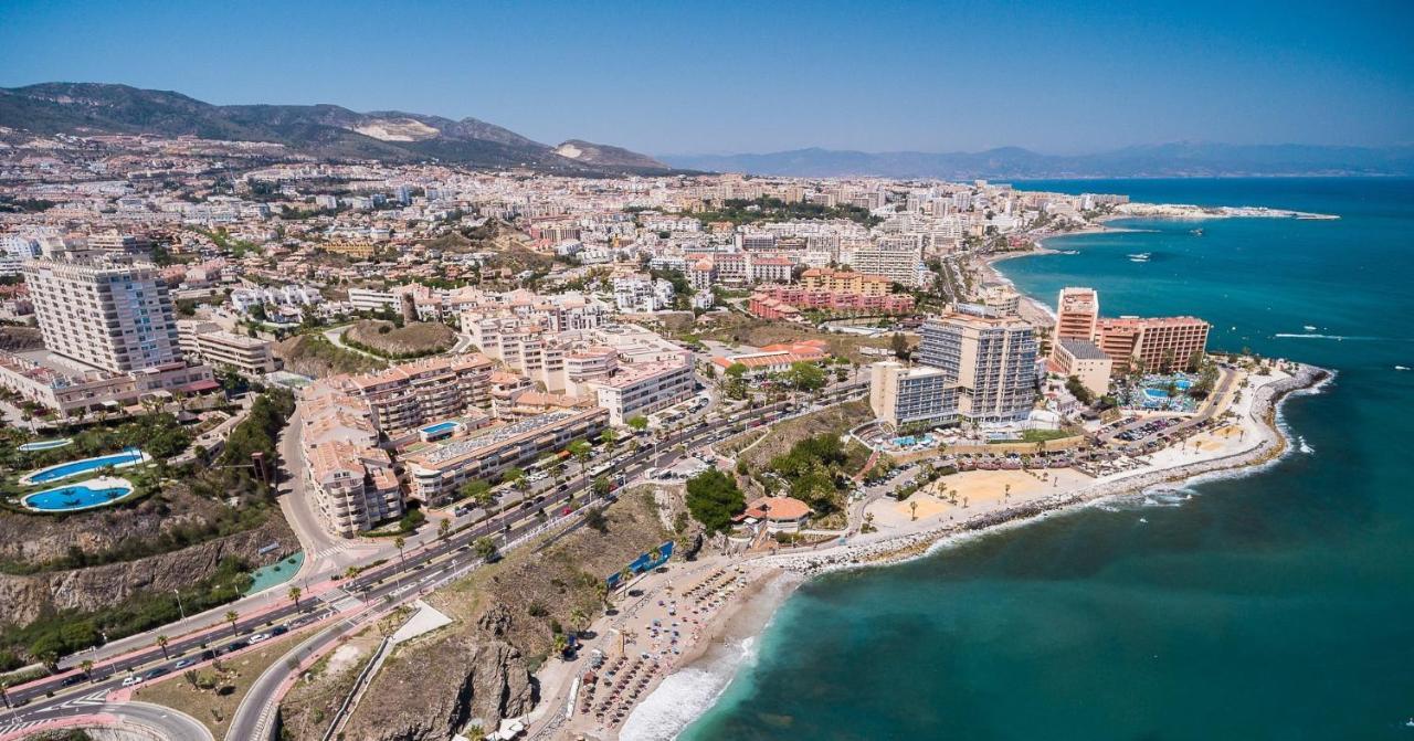 Appartement Benalgolf Lovely In With Sea Views, Excellent Wifi Connection, Private Backyard With Bbq