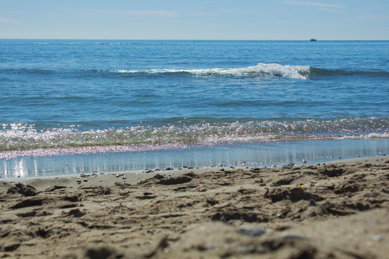 Appartement Benalgolf Lovely In With Sea Views, Excellent Wifi Connection, Private Backyard With Bbq *