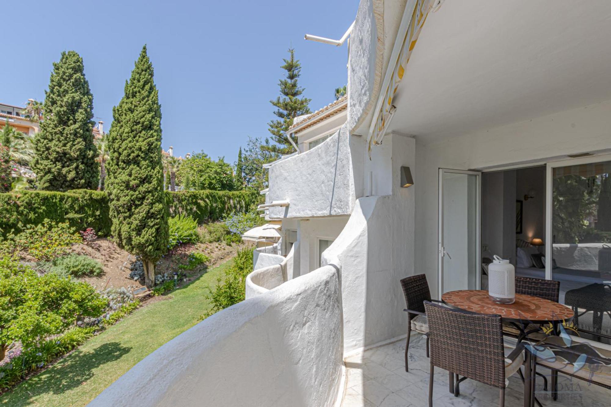Benalgolf Lovely In With Sea Views, Excellent Wifi Connection, Private Backyard With Bbq Appartement